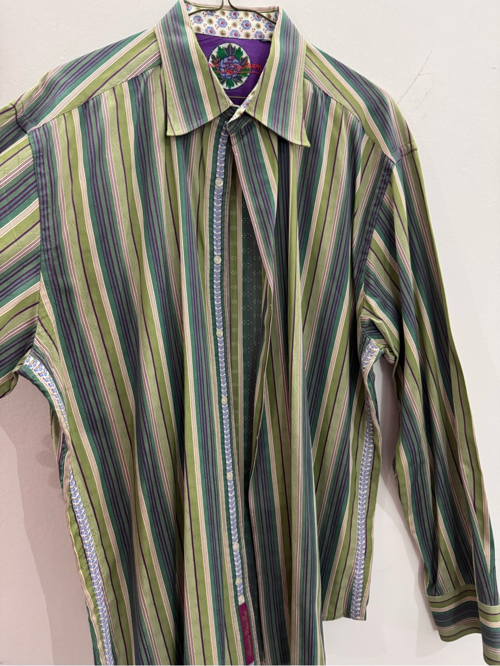 Robert Graham Men's Green Multi-Stripe Button-Down Shirt